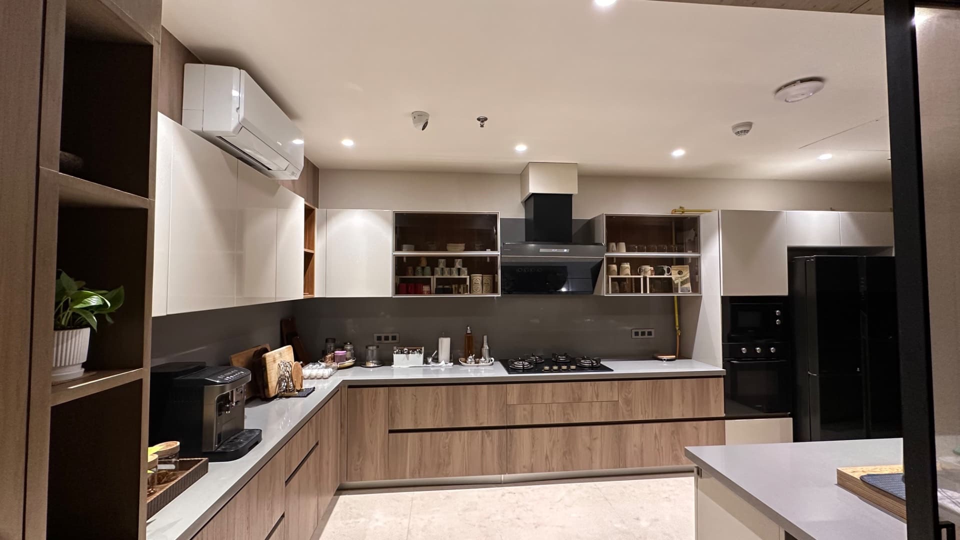 Dining Room before virtual staging